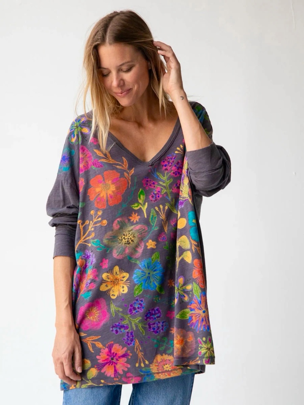 NATURAL LIFE Multicolor Floral Long Sleeve Tunic Tee Top One Size = Women(L/XL)